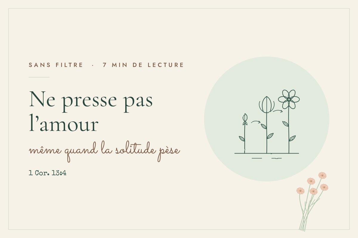 Illustration au trait fin. Un bouton qui s’ouvre lentement en une fleur épanouie.